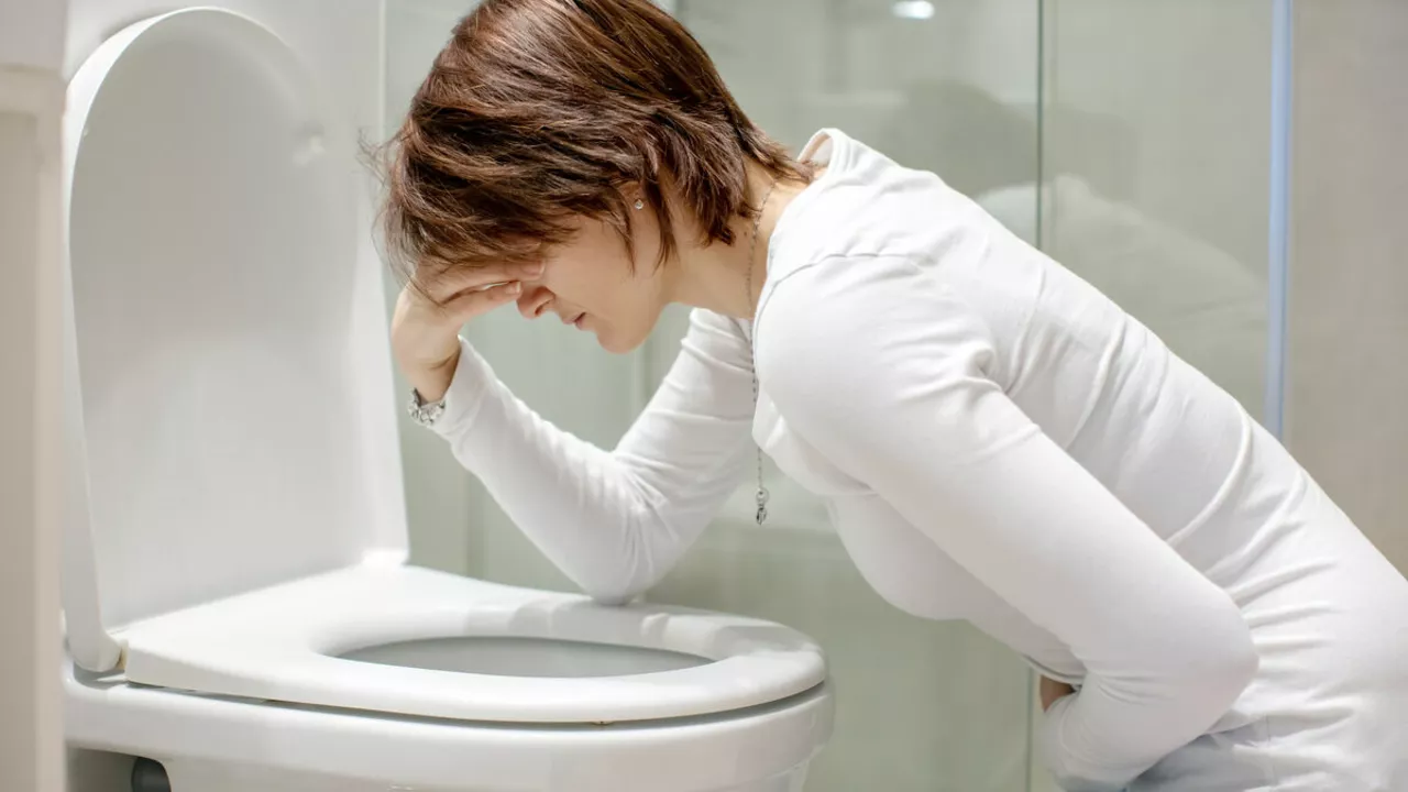 How to create a vomiting during pregnancy emergency kit